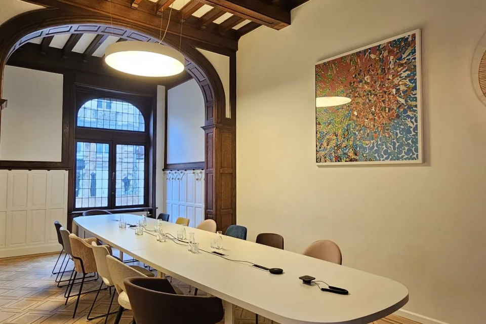 Meeting Room 15 persons (near Central Station - Arts-Loi - Rue Royale)