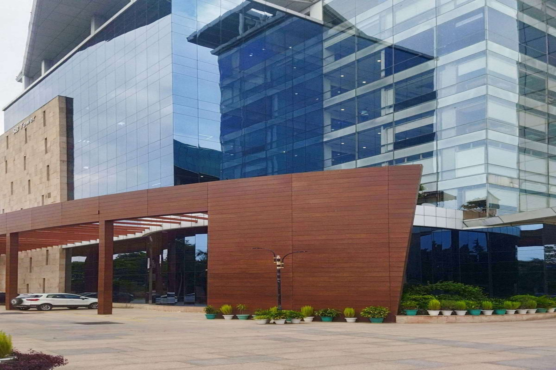 Stork Building Kagamibashi