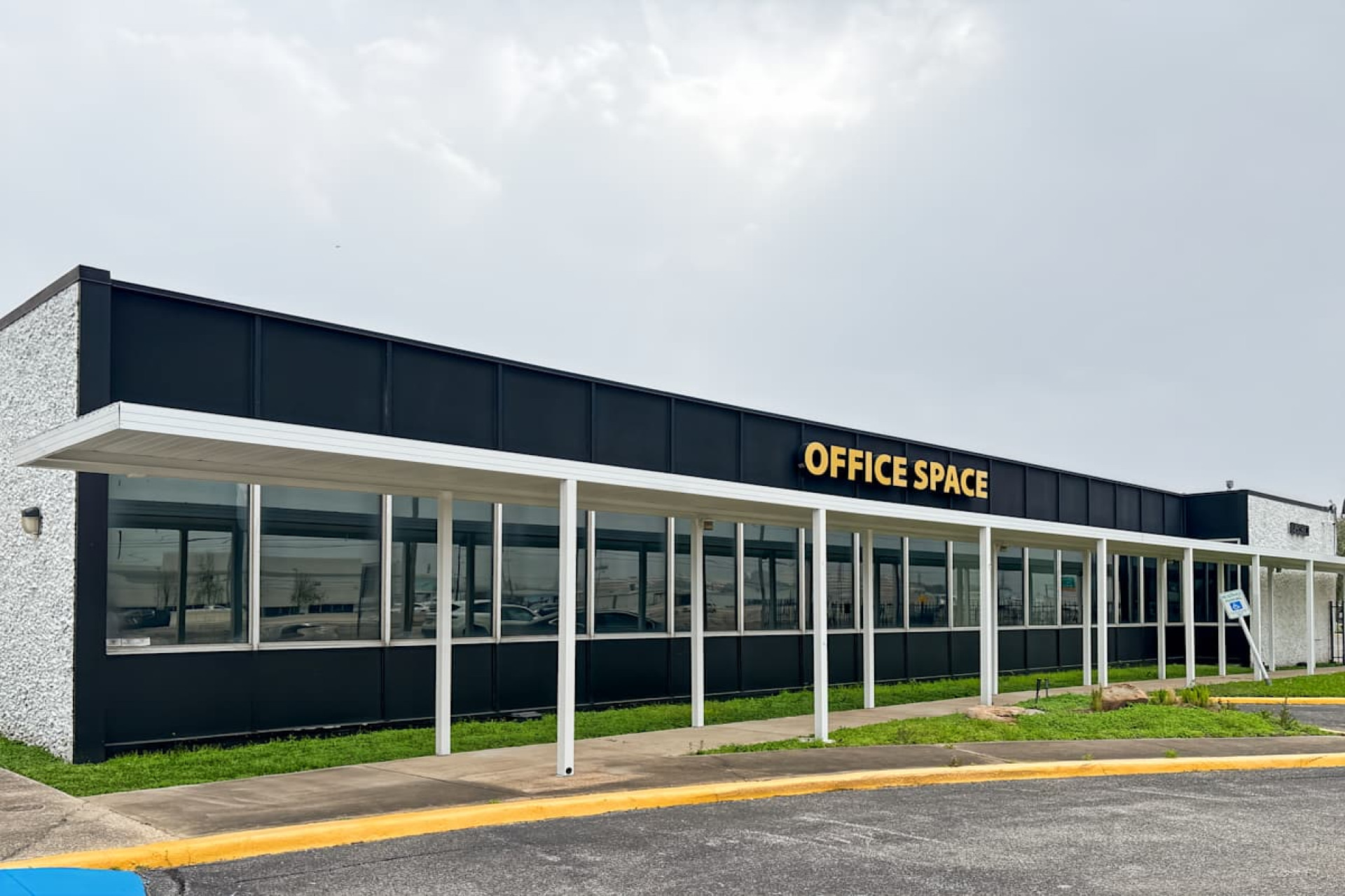 1530 West Sam Houston Parkway North