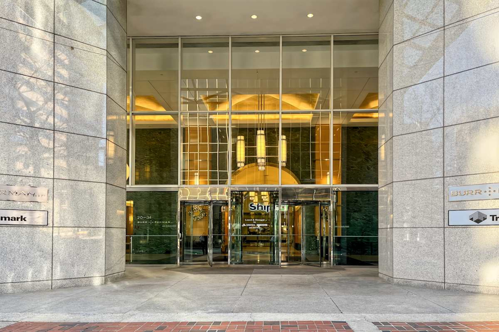 Via Giulio Pastore n.24