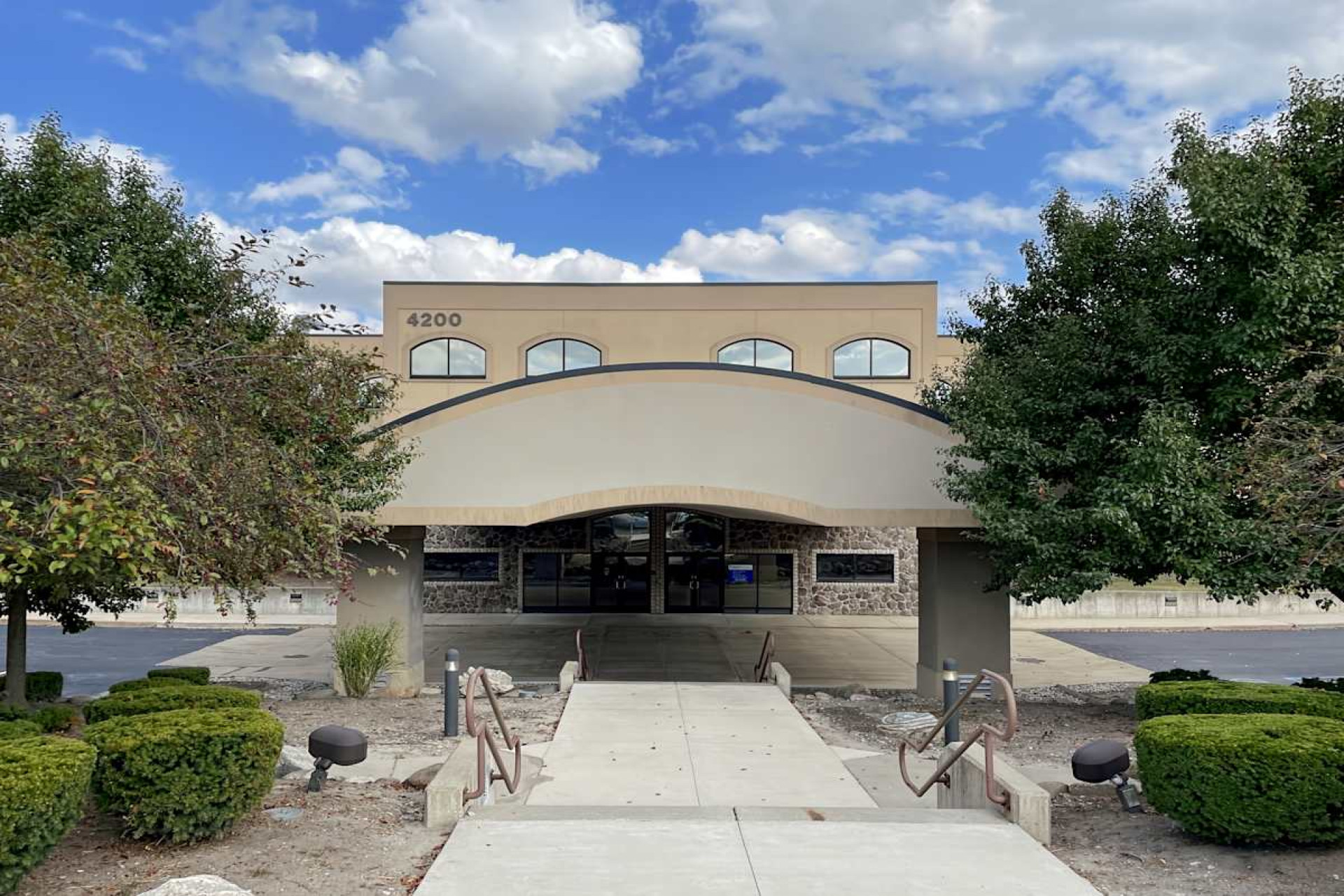 4200 Fashion Square Blvd