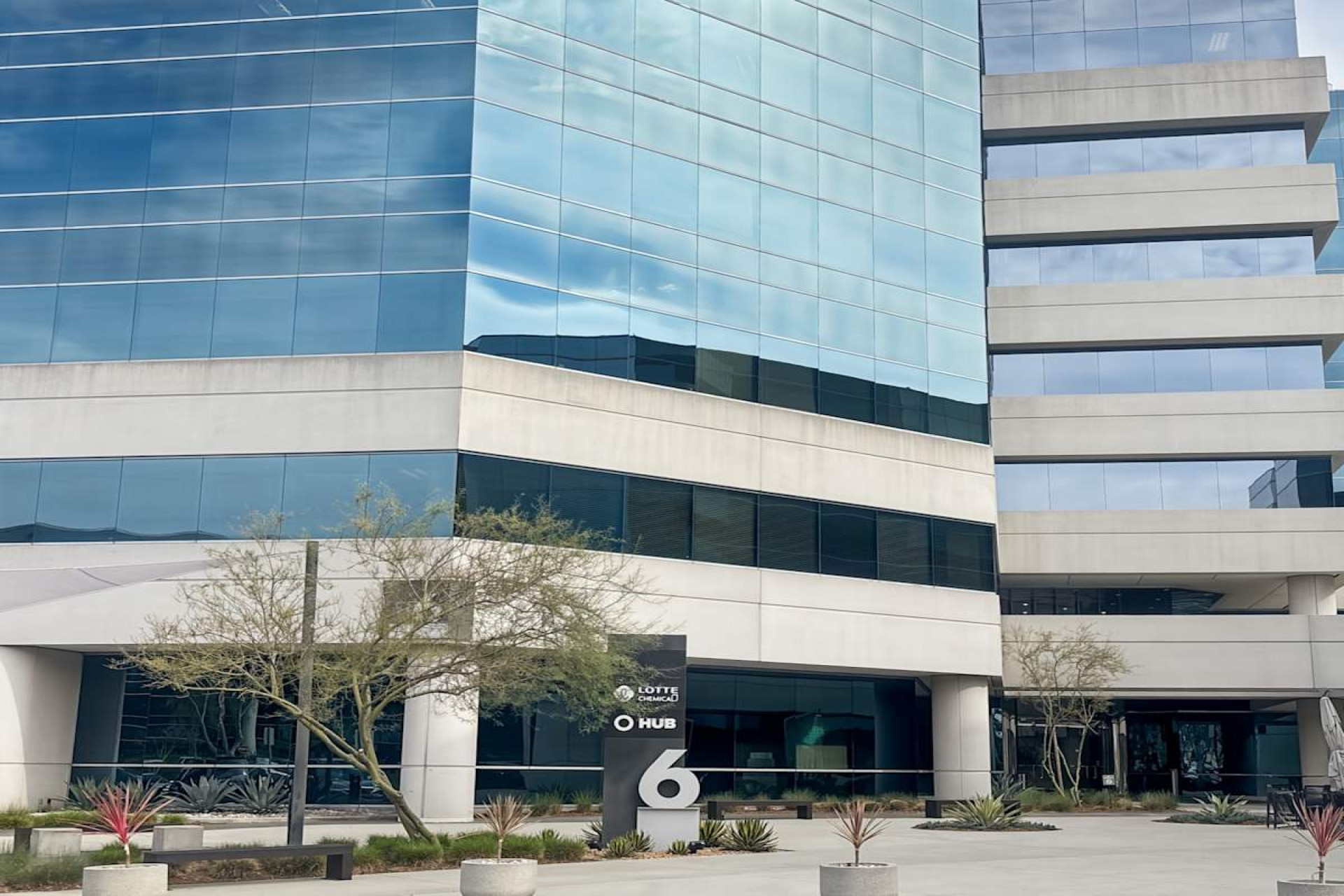 6 Centerpointe Drive