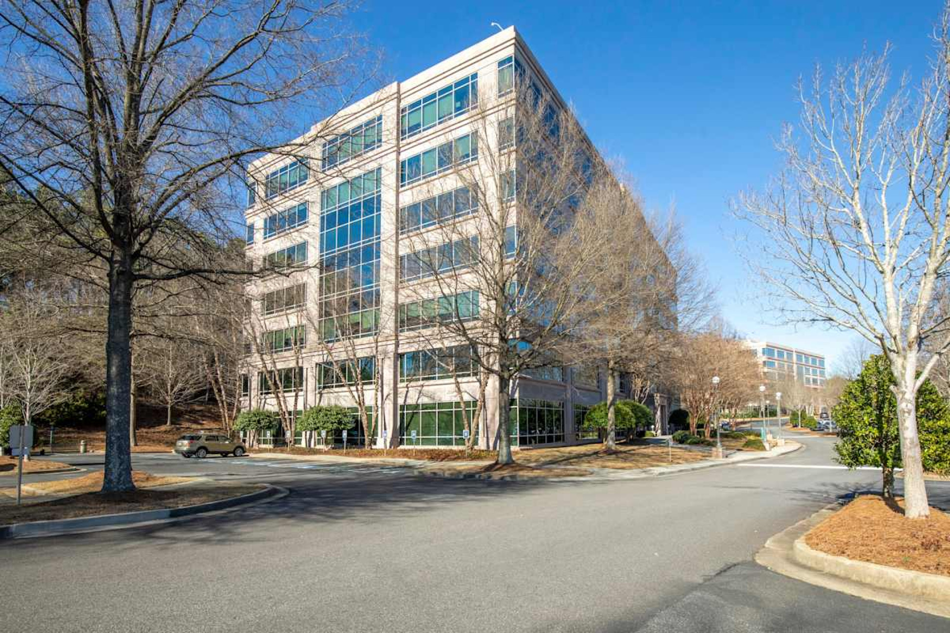 555 Northpoint Center East