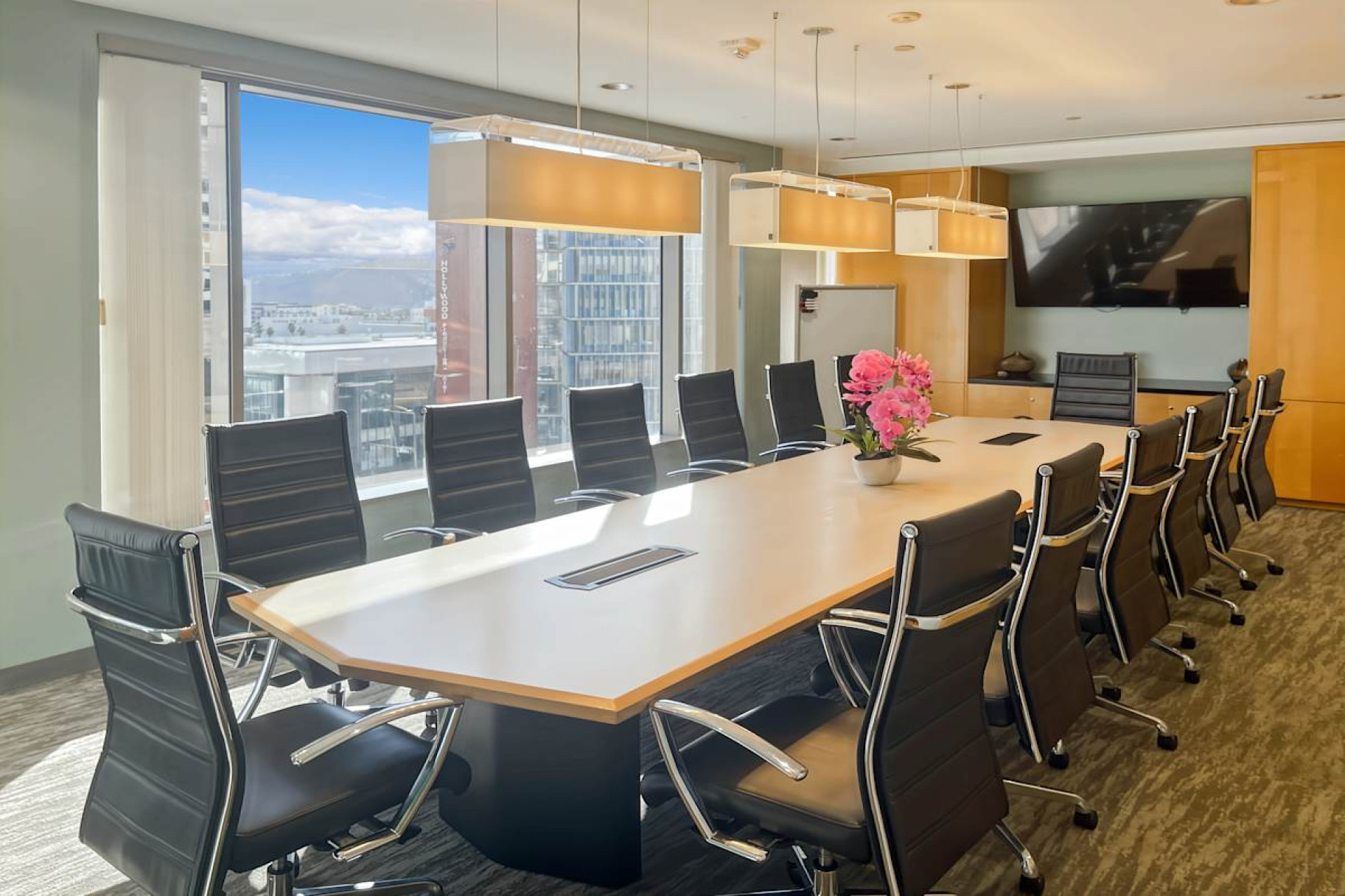 450 North Brand Boulevard