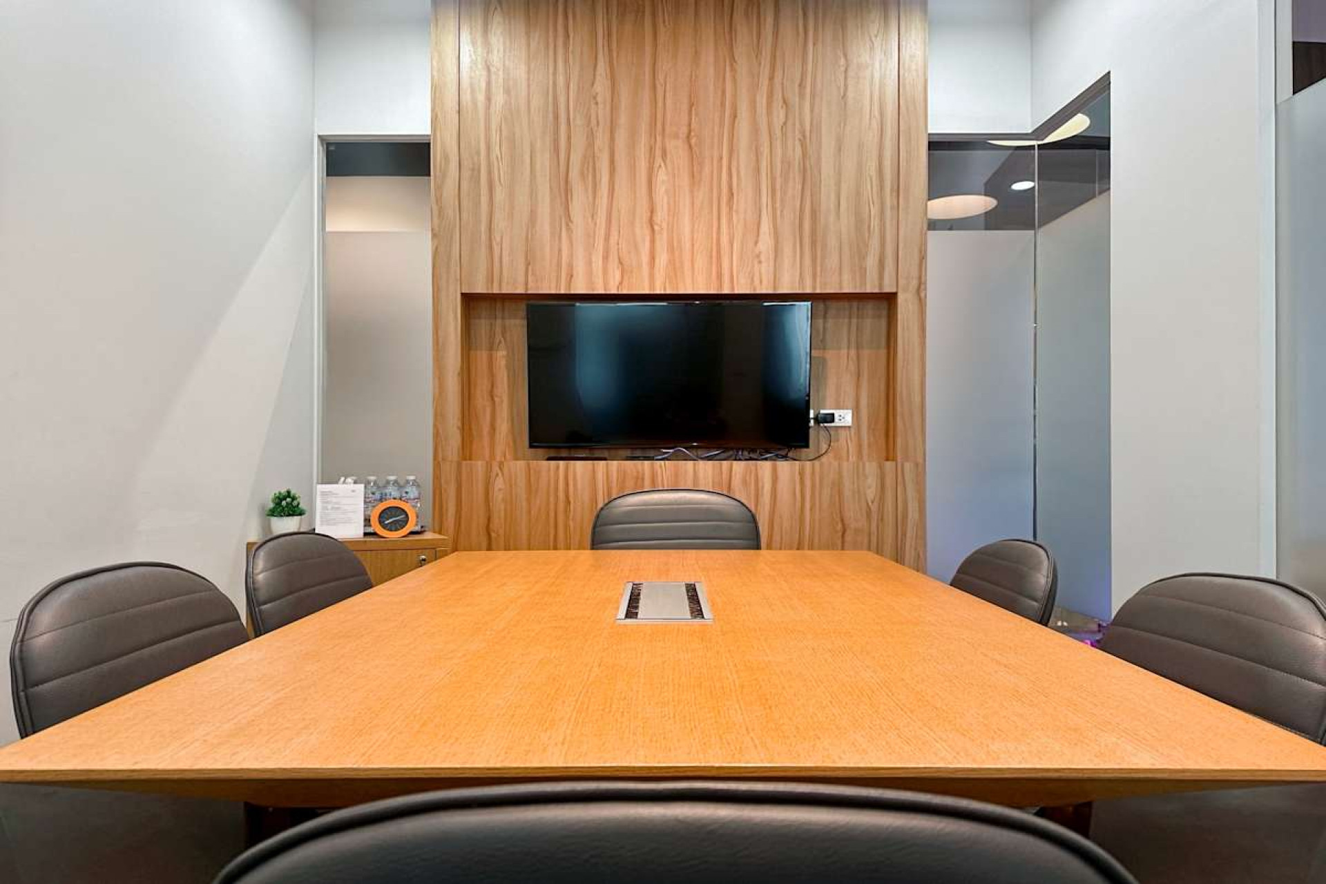 SJ Infinite One Tower