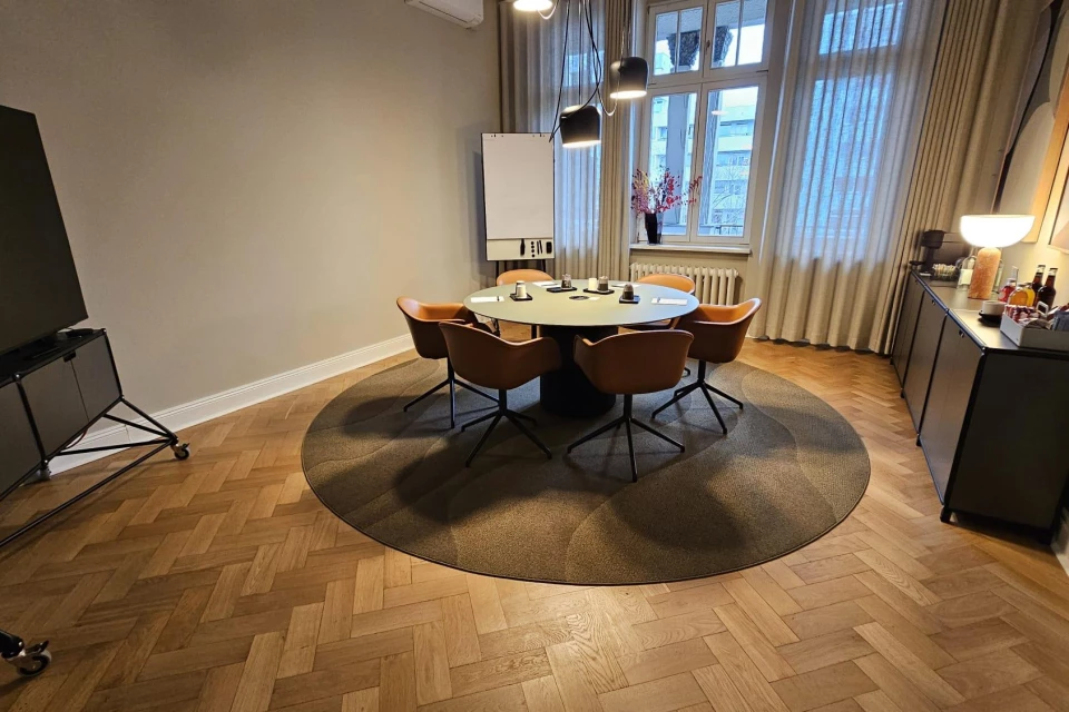 Kudamm Conference Room 1