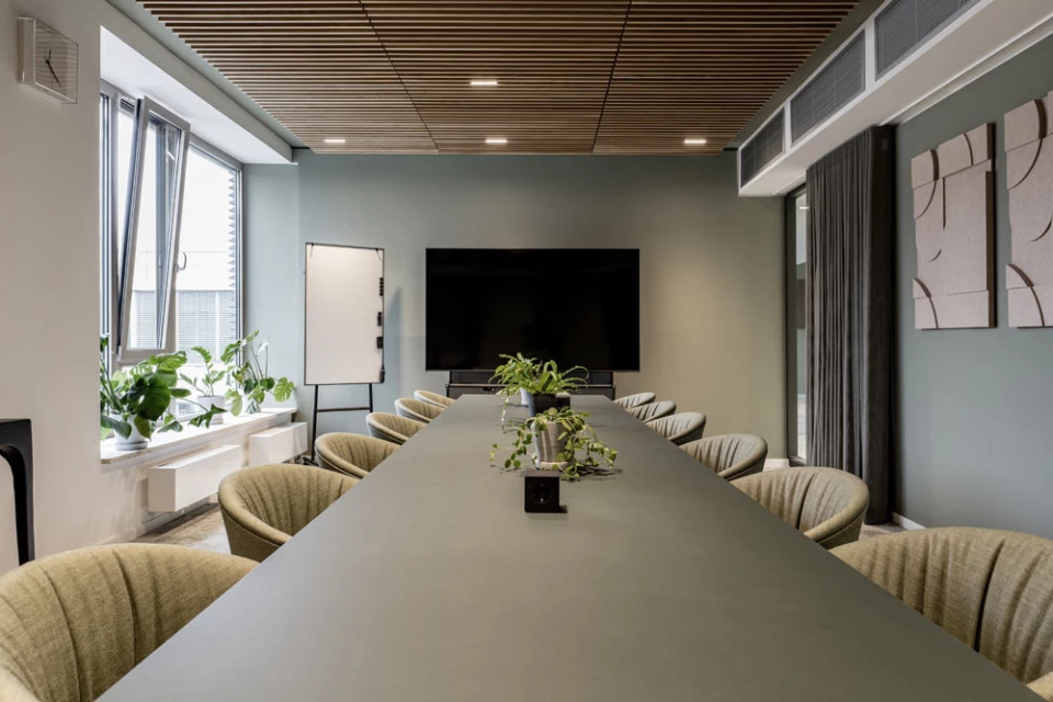 Meeting Room for up to 14 People