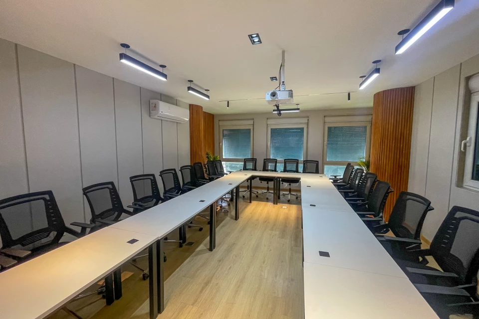 Conference Room For 25