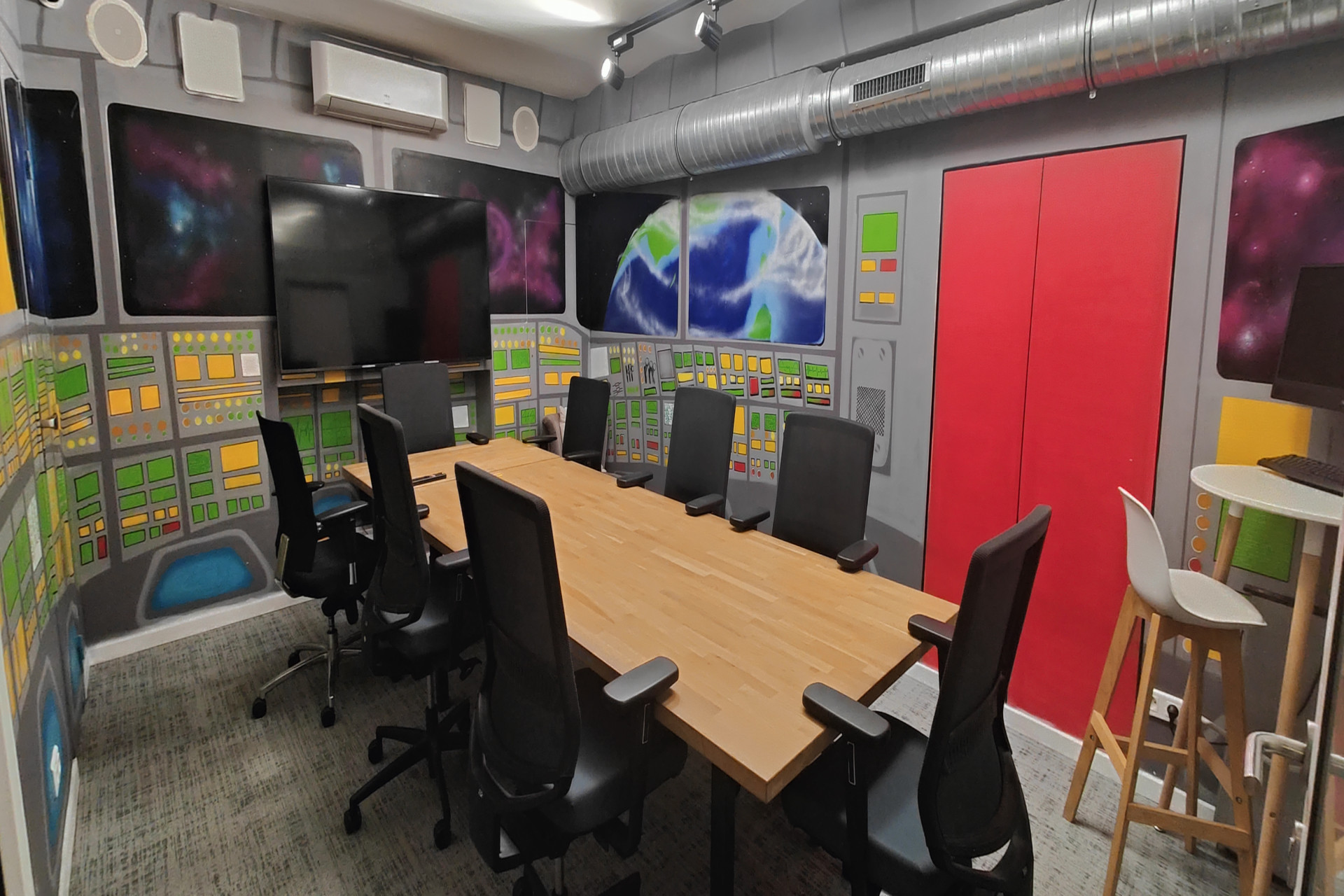 Meeting room up to 8 persons