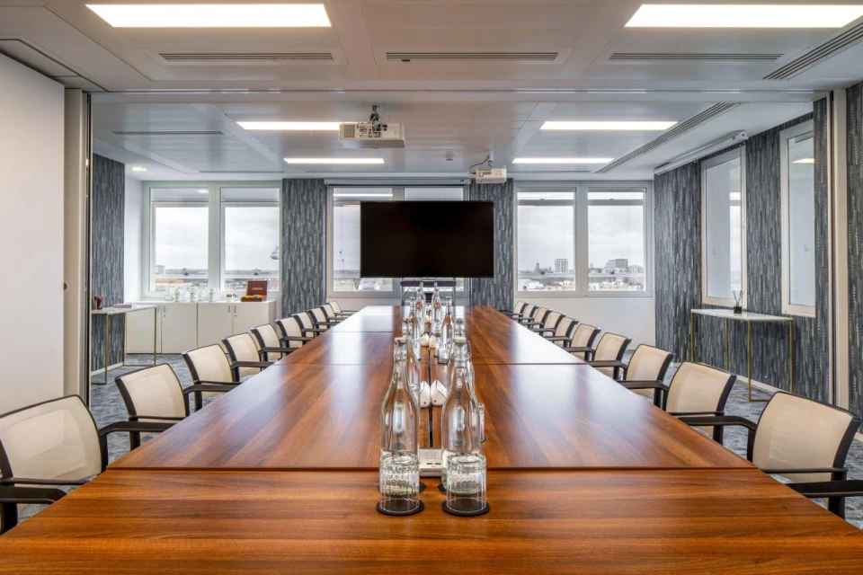 Wigmore & Regents Suite (26)