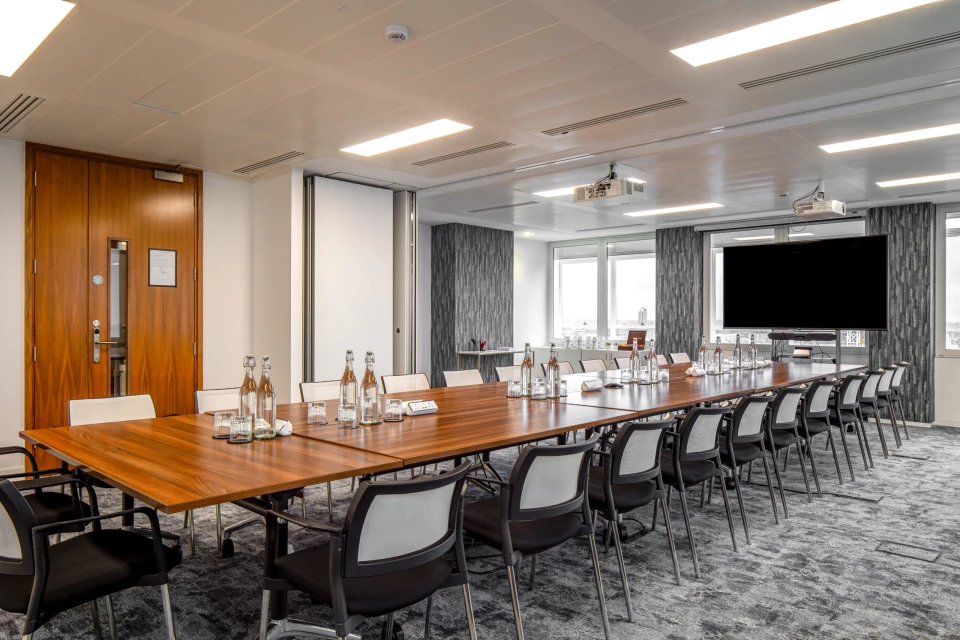 Langham & Regents Suite (26)