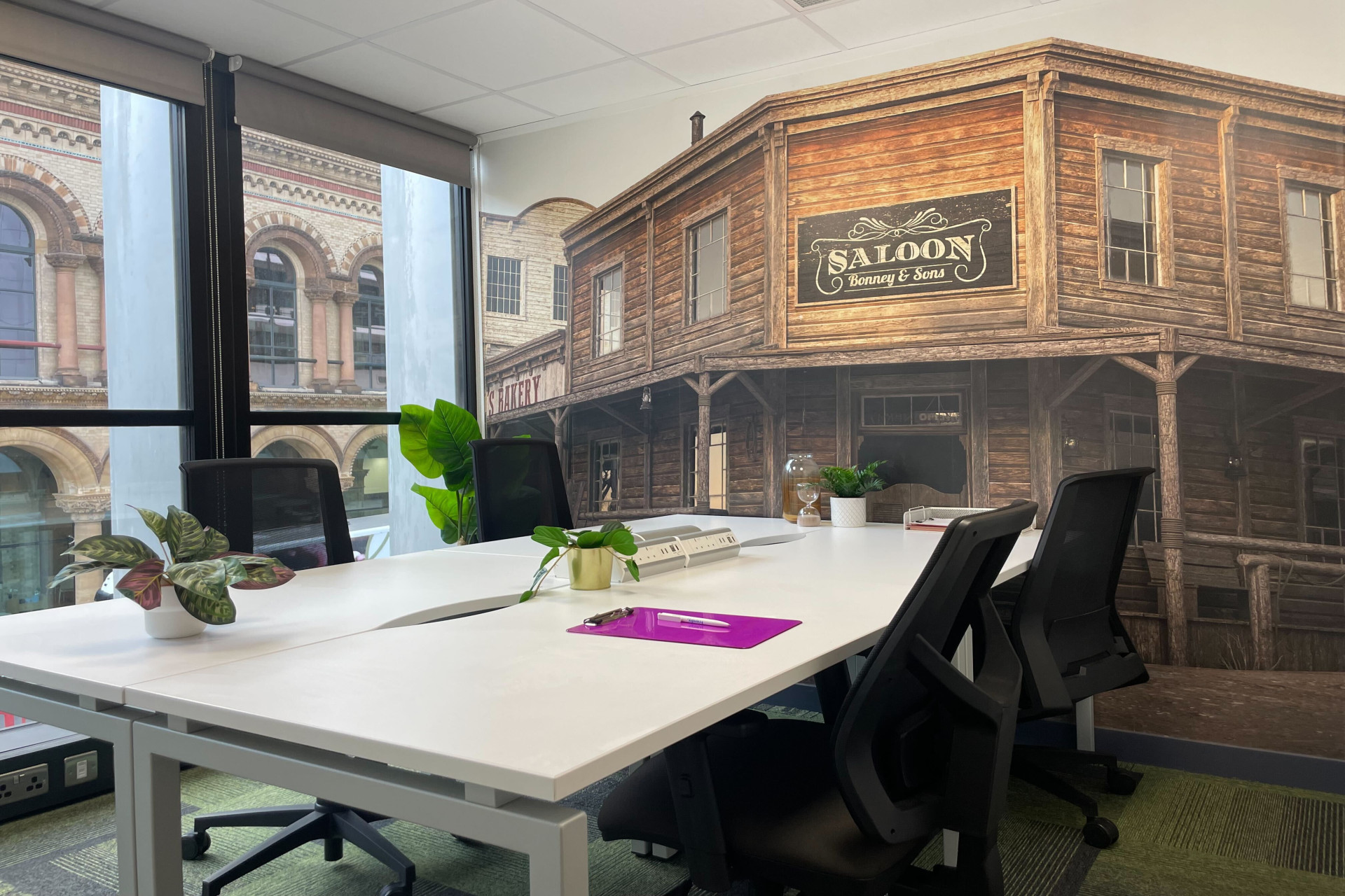 R115 4 Person Serviced Office at DeskLodge