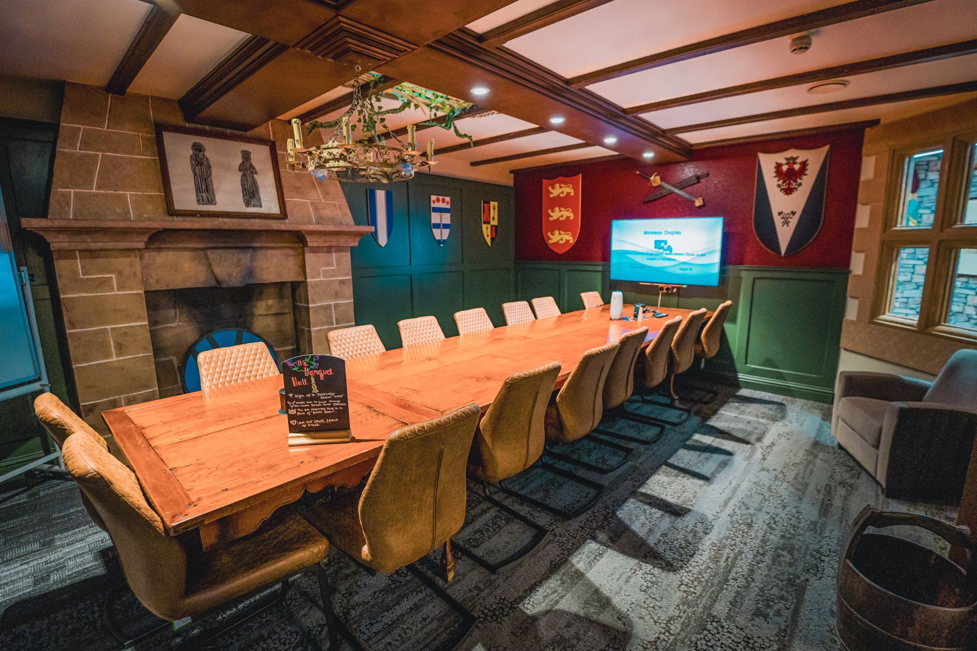 16 Person Serviced Office