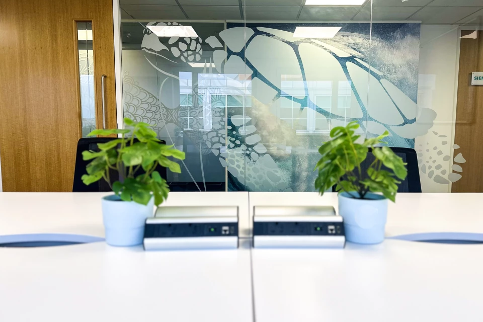 6 Person Serviced Office