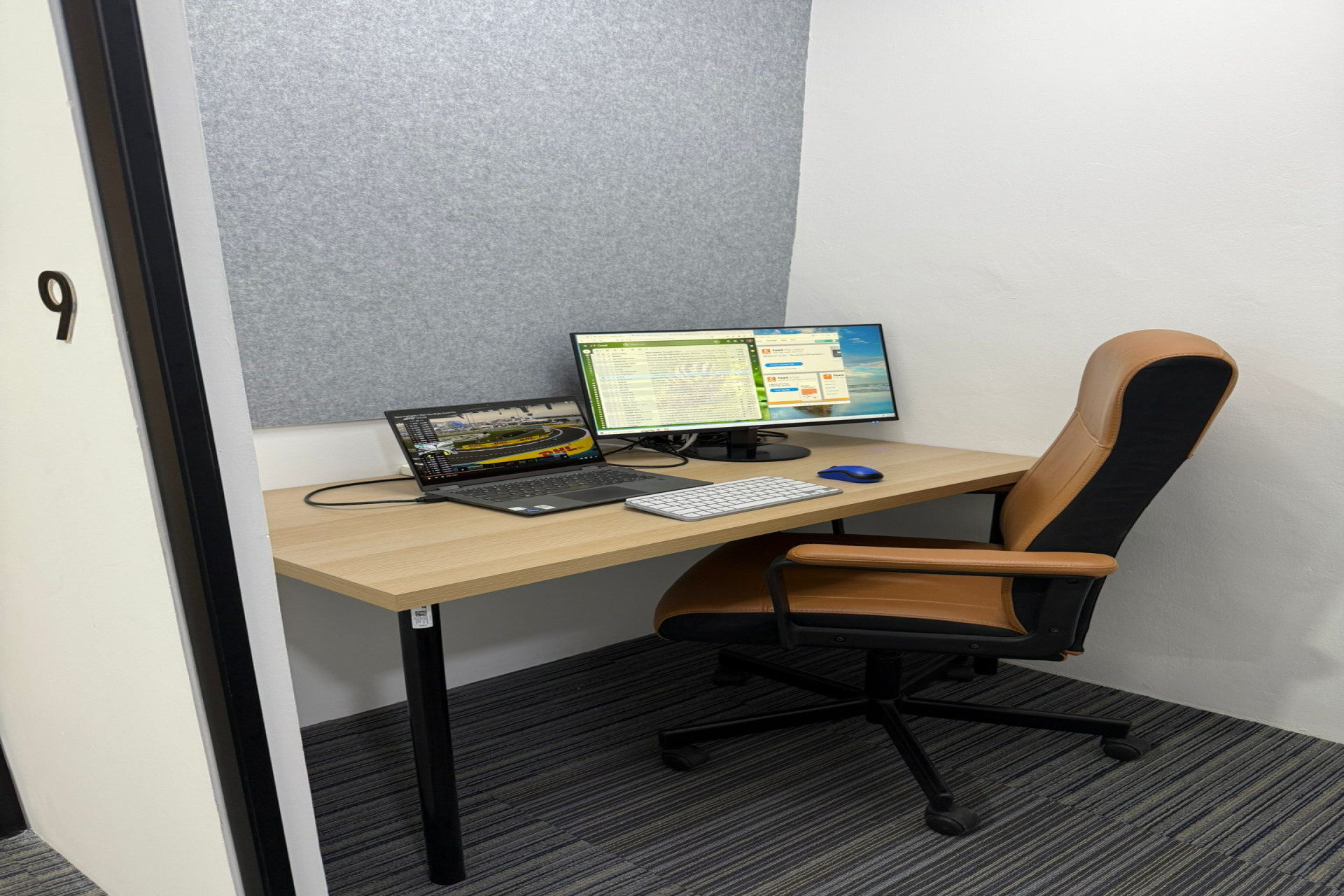 1 Person Private Office (with Monitor)