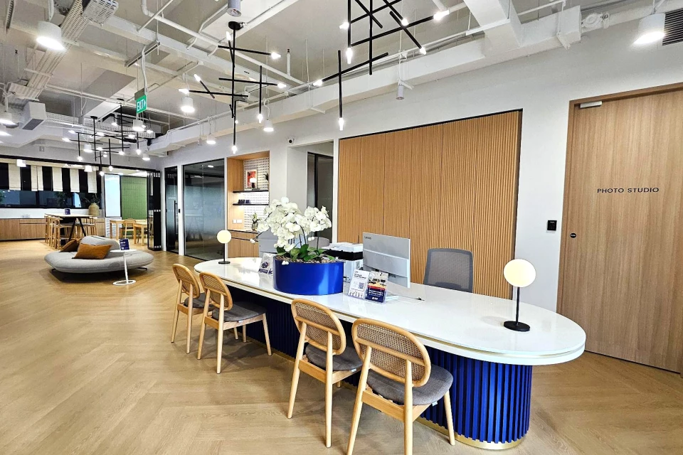 BIZplus+ @ Extra Space Commonwealth