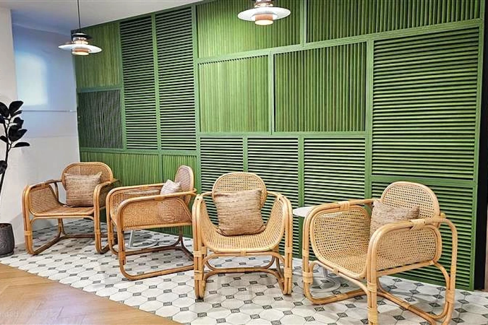 BIZplus+ @ Extra Space Commonwealth