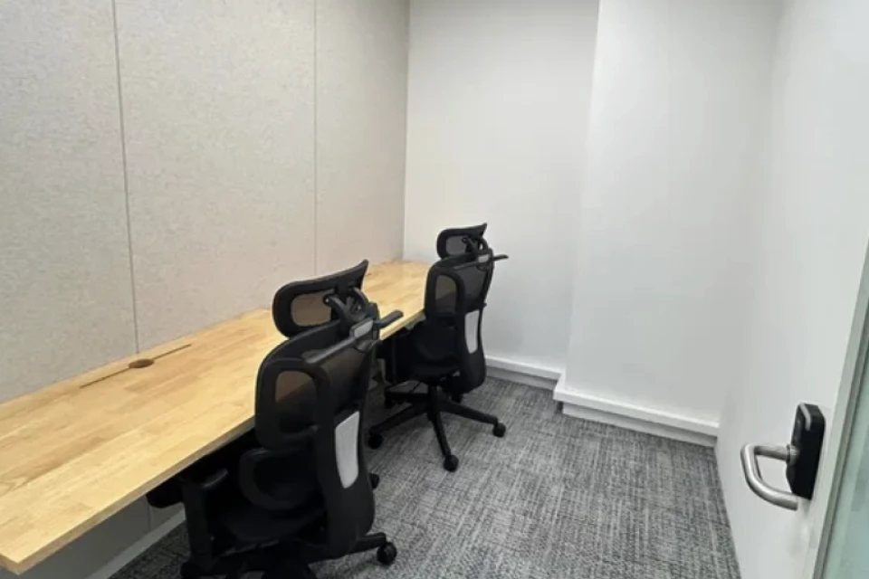 BDN 2 pax Day Office