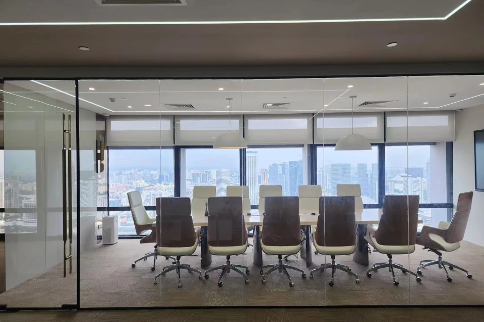 Superior Meeting Room
