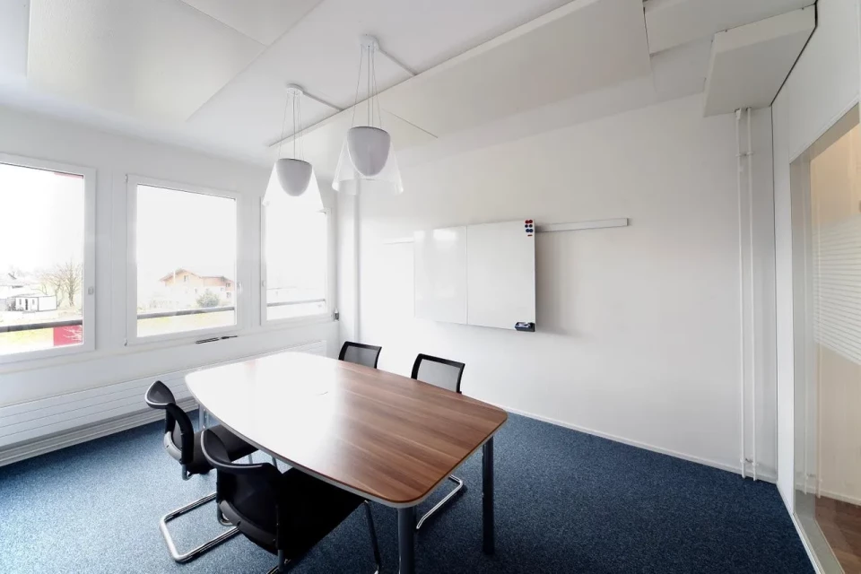 Büro Impuls GmbH - Sitzungszimmer klein