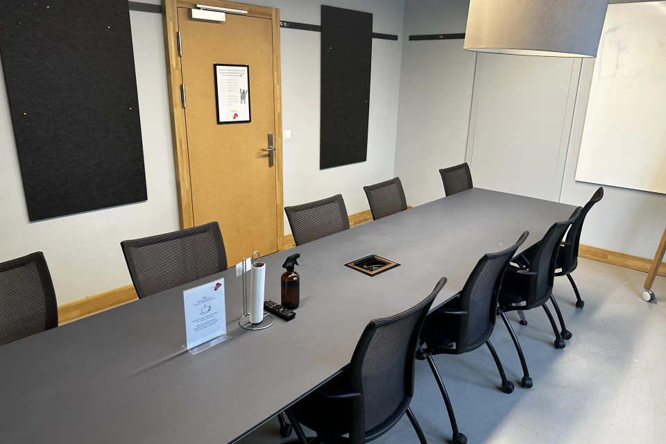 Booster meeting room