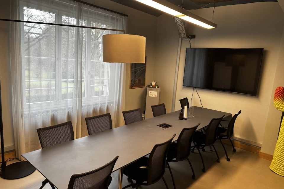 Booster meeting room