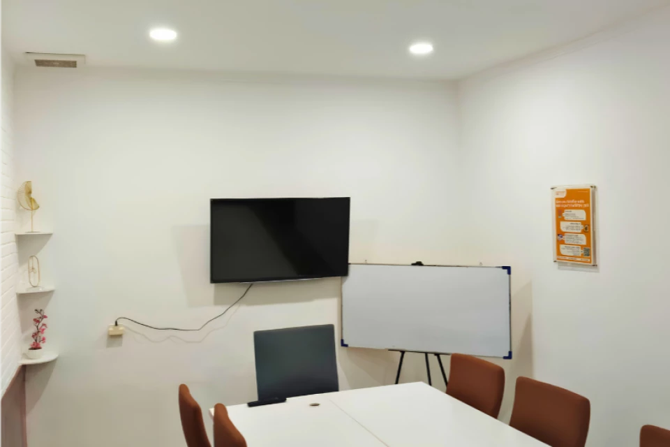 Medium Meeting Room 10 Pax
