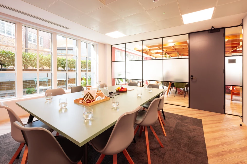 Westbourne Meeting Room (10-person)