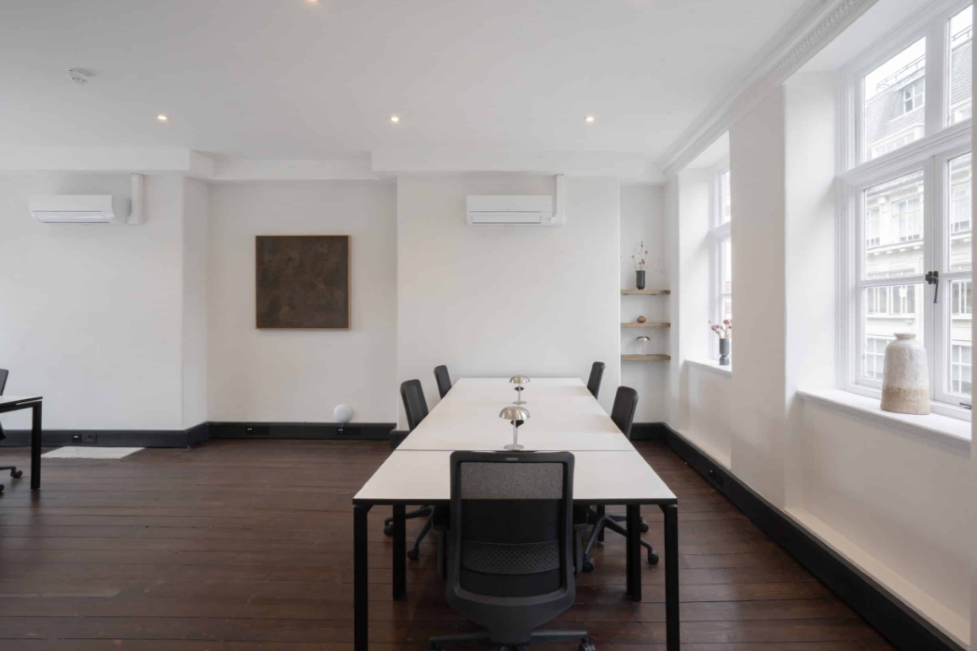 20 Eastcastle Street