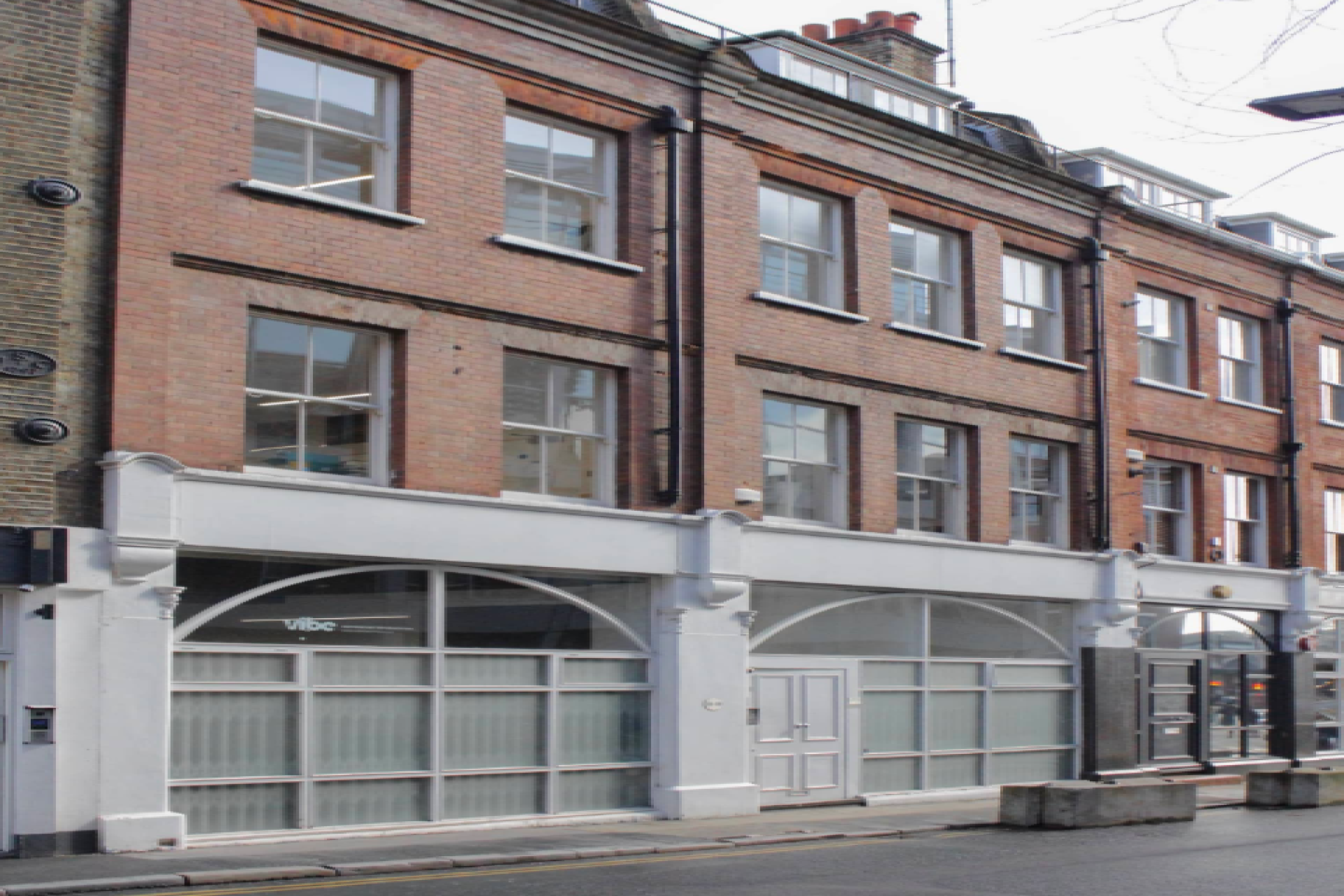 38-39 St John's Lane