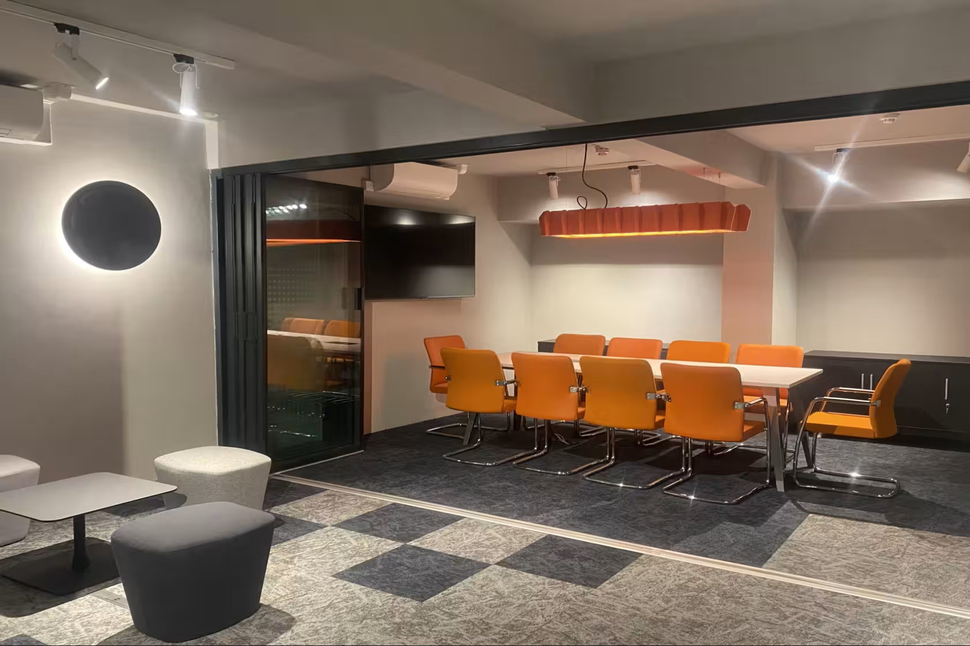 Meeting Room for 10 persons in Farringdon