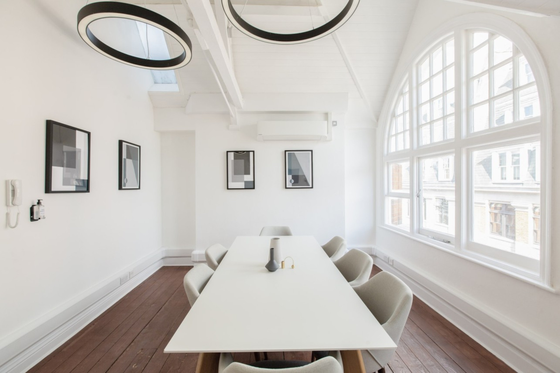 Meeting Room for 10 persons in Holborn