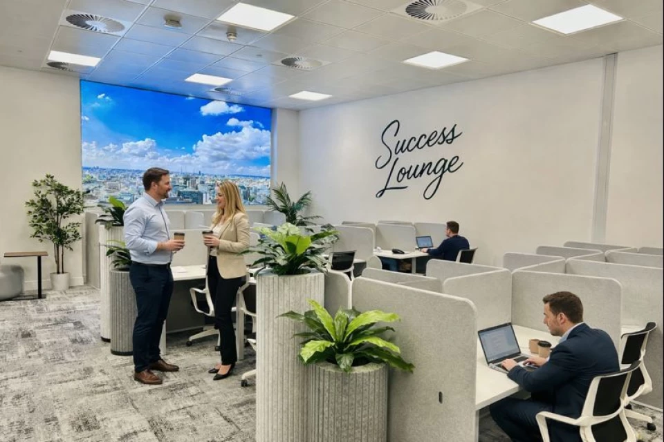 Success Lounge