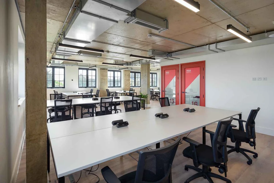 Riley Studios by Spacemade