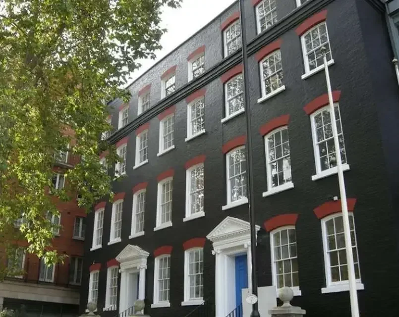 28 Queen Street