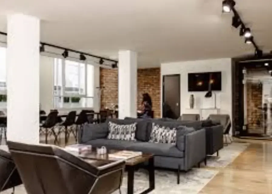 32 Threadneedle Street