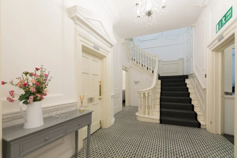 28 Queen Street office