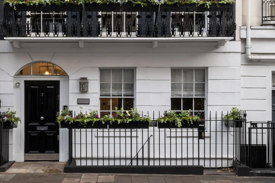 3 Queen Street office