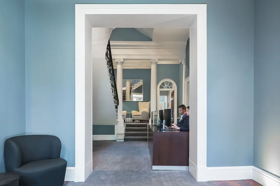 17 Cavendish Square