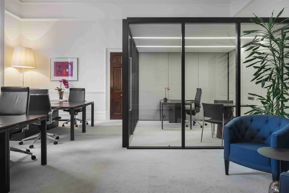 45 Pont Street gallery view 3
