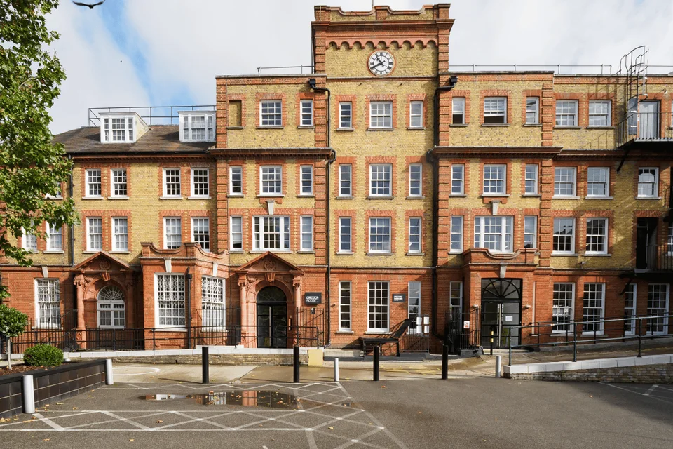 Kennington Park main office view