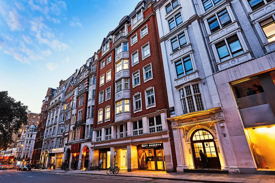 16 Berkeley Street, Mayfair main office view
