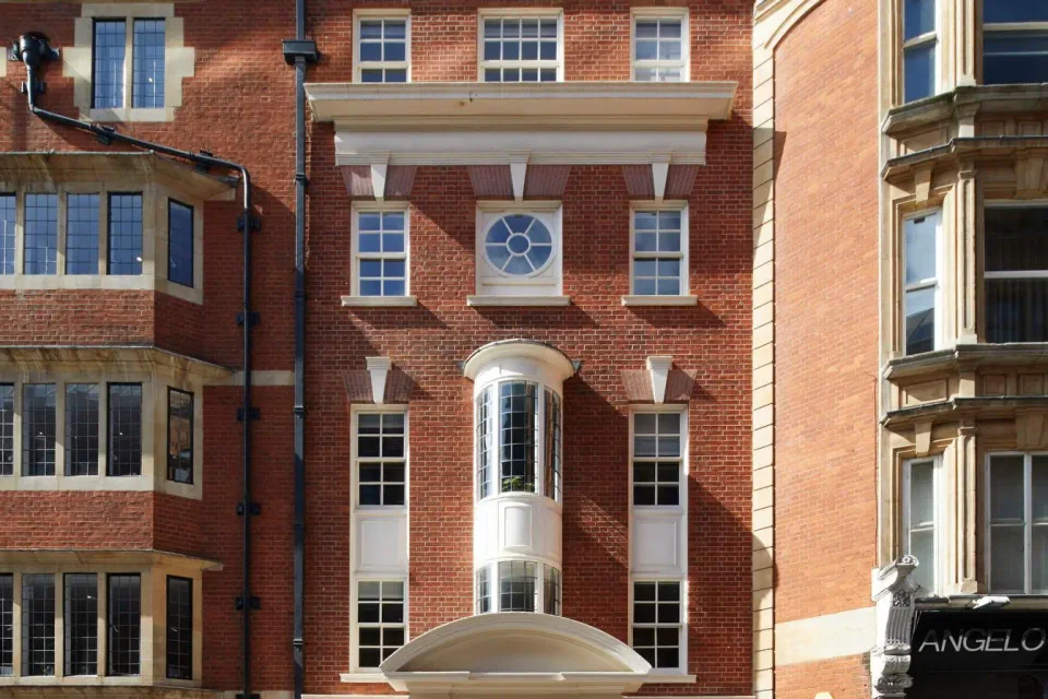 12 Hans Road
