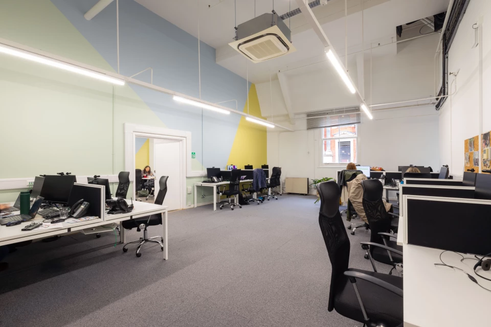 OCJH1123_BMC-OfficeBuilding_0030