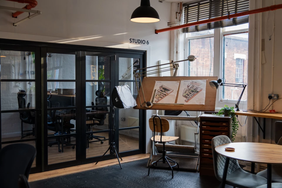 Studio 6