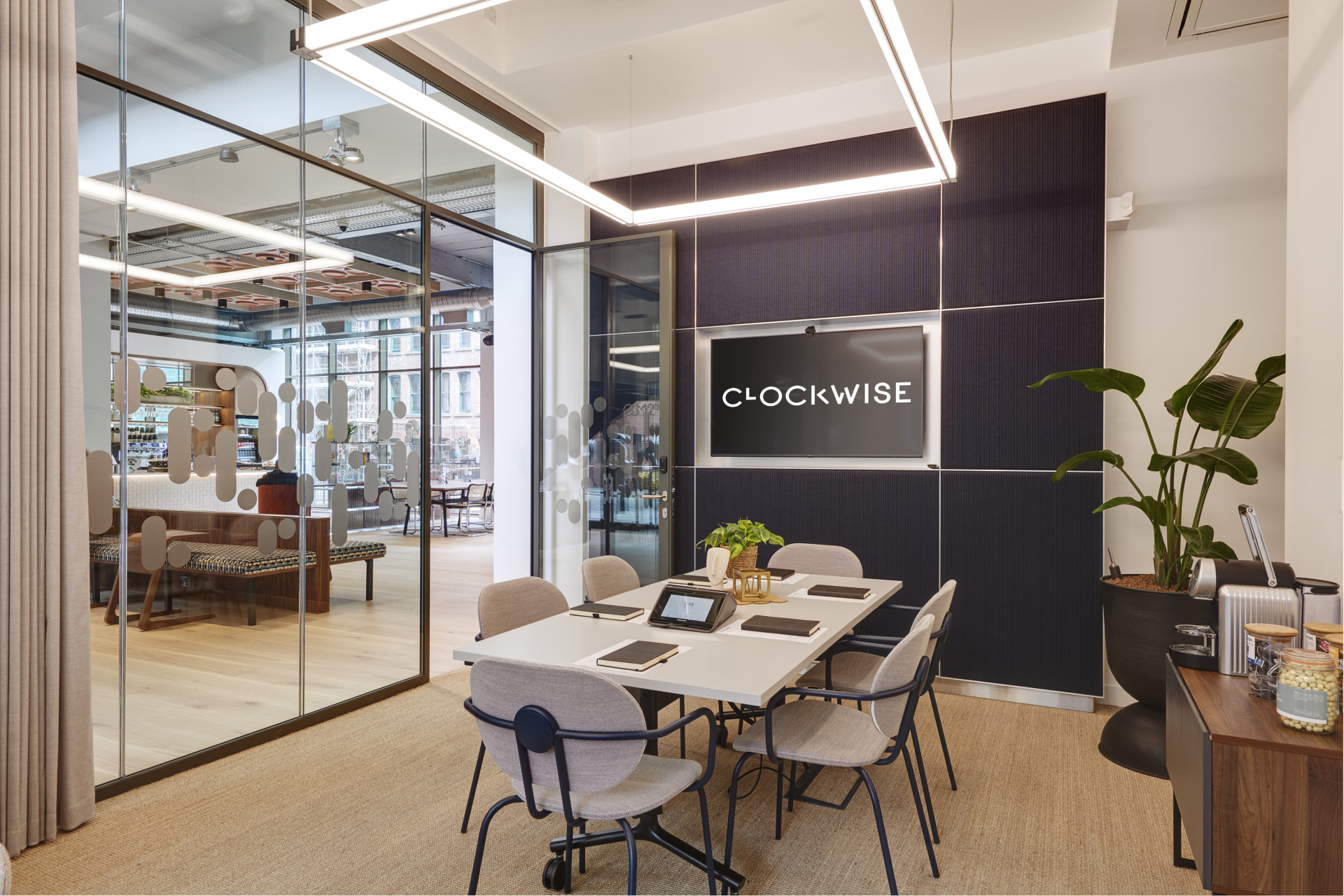 GM2 - Clockwise Manchester