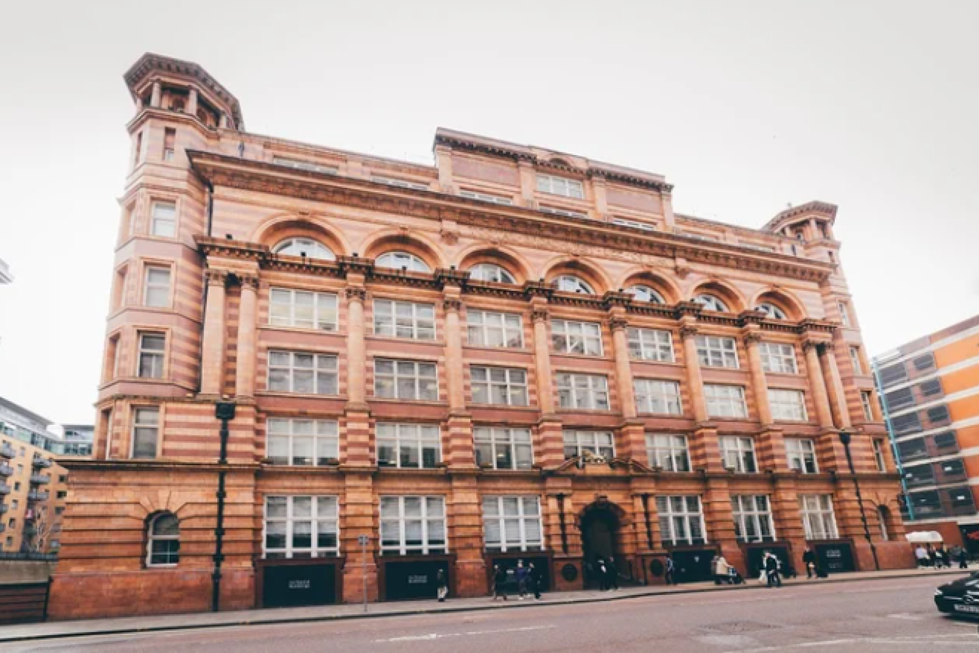 THE TOOTAL BUILDINGS