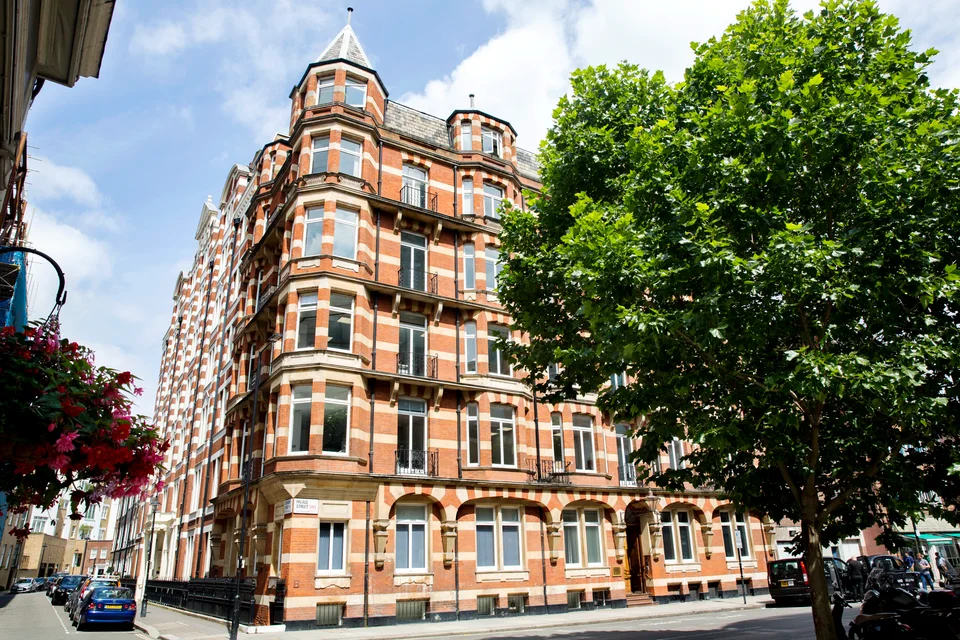 Victoria Palace Street