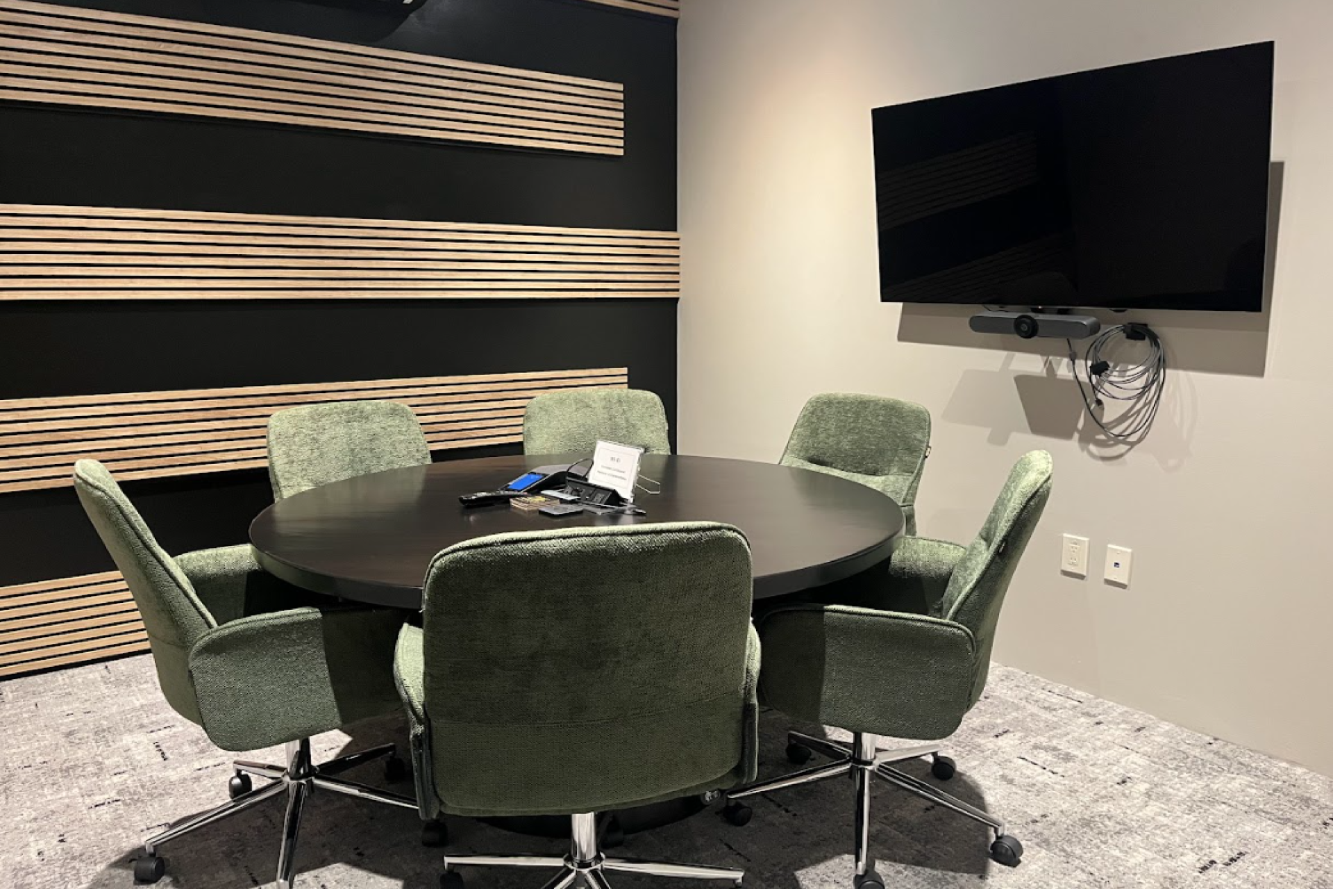 Impressive Meeting Room for 6 People