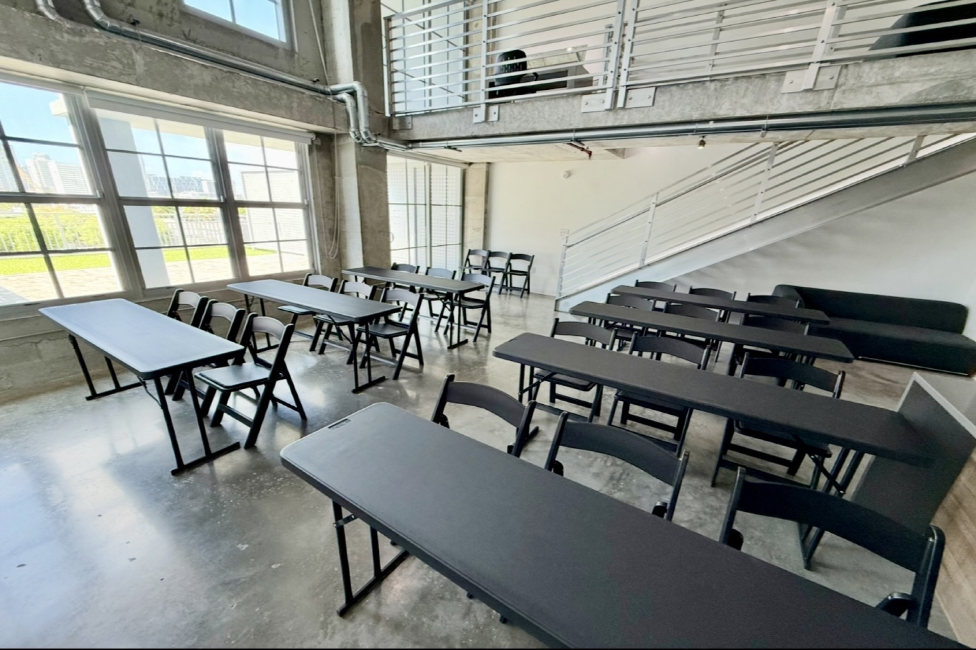 Crysp Studio offers a modern boardroom style setting with breakout areas,